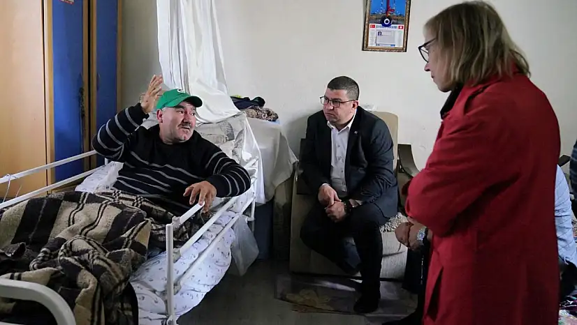 Başkan Okuroğlu, Engelli Vatandaşı Evinde Ziyaret Etti