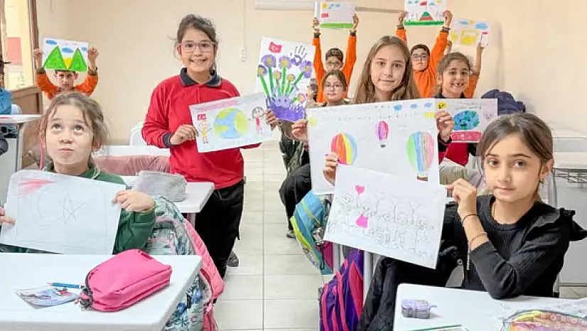 Bayındır Gençlik Merkezi'nde Minik Eller, Büyük Hayaller