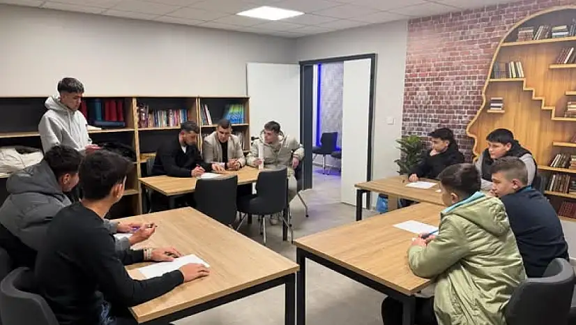 BEYDAĞ'DA OKULLAR ARASI BİLGİ YARIŞMASI TAMAMLANDI