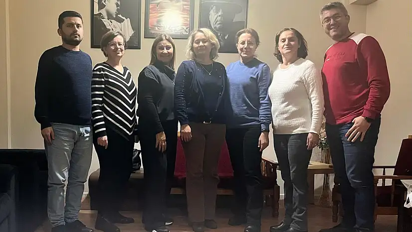 Kadına Yönelik Şiddete Karşı Çağdaş Bir Duruş: 'Şiddete Karşı El Kaldırın!'