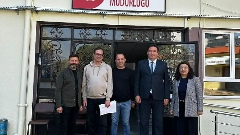 Kiraz'da Eğitime Emek Veren Müdür Yardımcısına Teşekkür