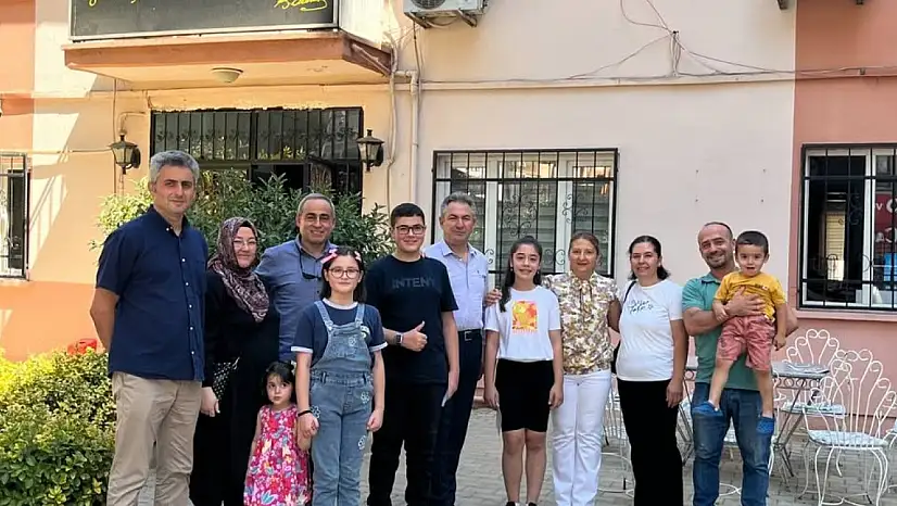 Ödemiş'in LGS birincileri İlçe Milli Eğitim Müdürlüğünü ziyaret etti