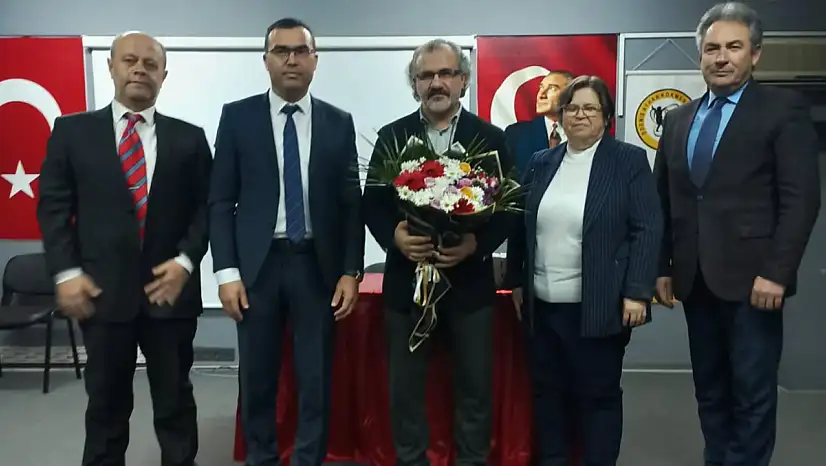 ÖDEMİŞ'TE 'BAŞARIYA GÜLÜMSE' SEMİNERİ DÜZENLENDİ