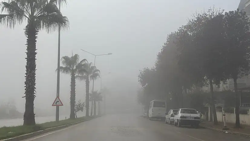 ÖDEMİŞ 'TE SABAH SAATLERİNDE SİS ETKİLİ OLDU