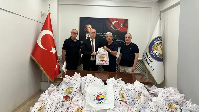 Ödemiş Ticaret Borsası'ndan İhtiyaç Sahibi Öğrencilere Kırtasiye Desteği