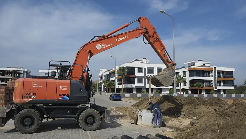 Tire'de Altyapı ve Kaldırım Çalışmaları Sürüyor