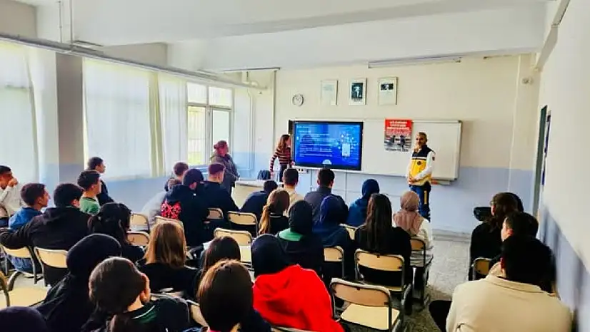 Tire İlçe Sağlık Müdürlüğü Bilgilendirme ve Farkındalık Eğitimlerine Devam Ediyor