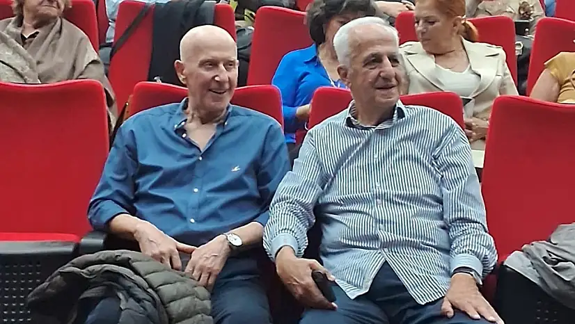 Türk Pop Müziğinin ünlü sanatçısı Coşkun Demir Tire'ye övgüler yağdırdı