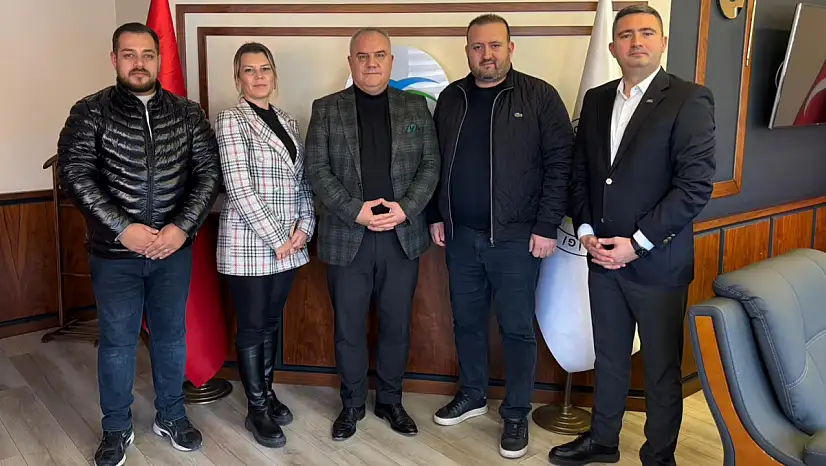 TV9 VE KÜÇÜK MENDERES GAZETESİ, ÖDEMİŞ TİCARET ODASI BAŞKANI İBRAHİM SURAV'A ZİYARET ETTİ