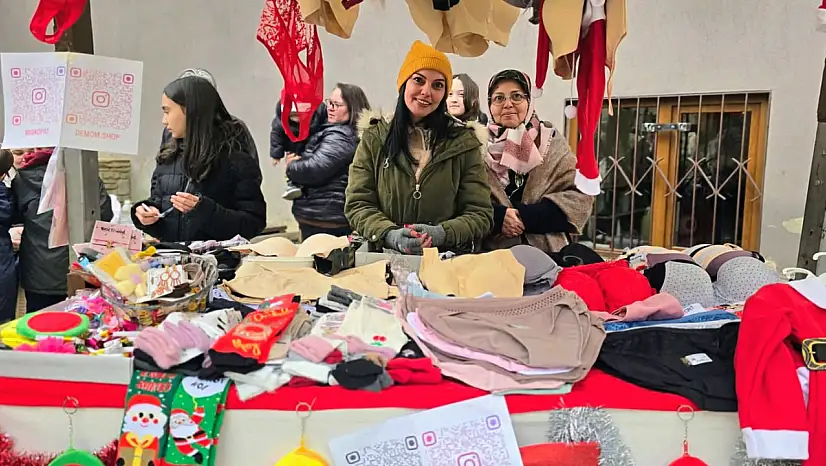 YENİ YIL HEDİYELİK EŞYA PAZARI TİRE'DE AÇILDI