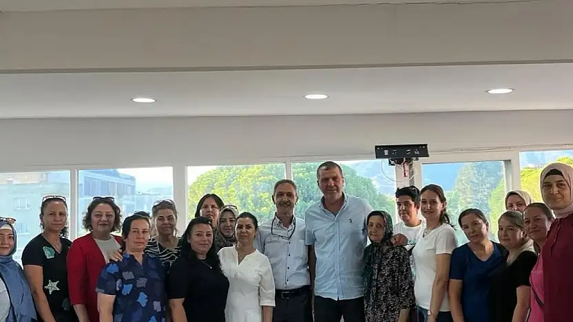 AK PARTİ ÖDEMİŞ İLÇE TEŞKİLATI'NDA HAFTALIK OLAĞAN TOPLANTI
