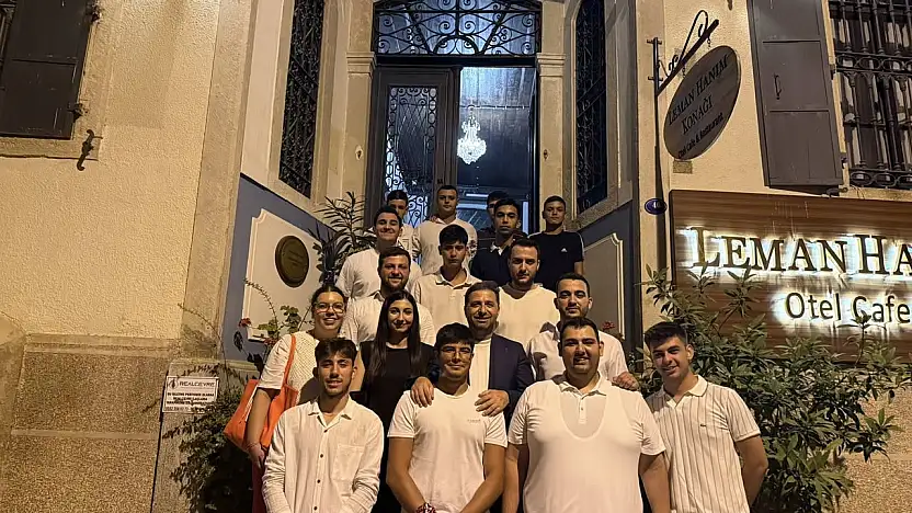 AK Parti Tire'den Gençlerle Buluşma: 'Mahallede Genciz' Programı Sürüyor