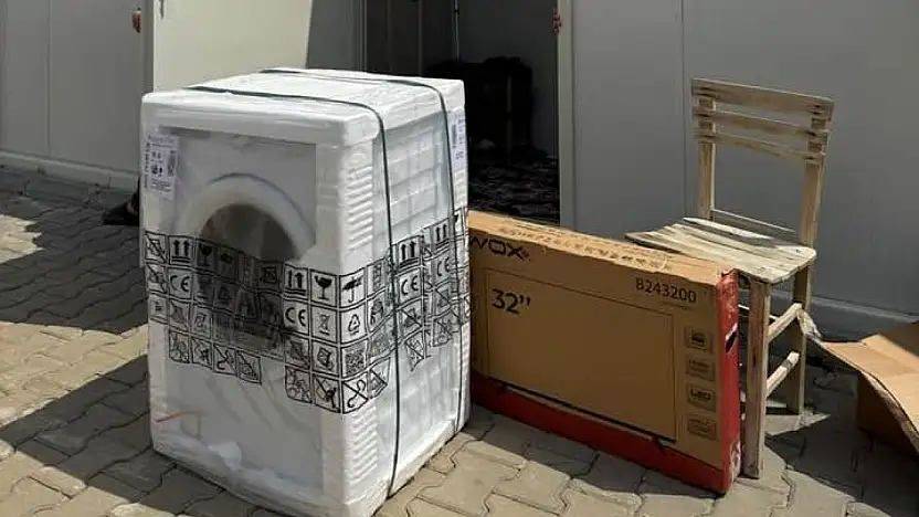 Bağışlarla Umut Oldular Yangın Mağdurlarına Eşya Desteği