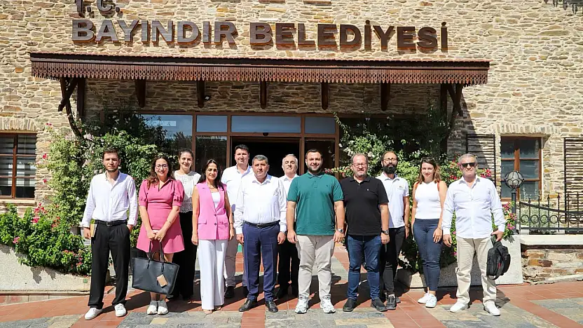 Bayındır Belediyesi Güneş Enerjisi Santrali Projesi İçin Firmalarla Toplantı Düzenledi