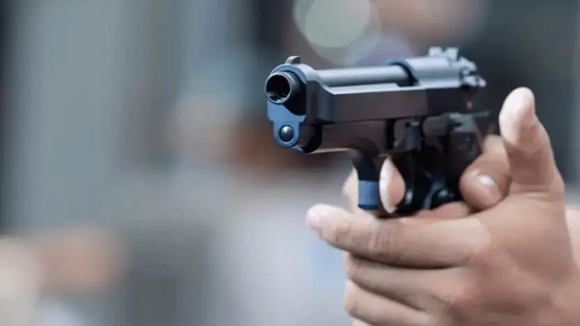 BAYINDIR'DA DENETİMLERDE RUHSATSIZ SİLAH VE KUMAR TESPİTİ