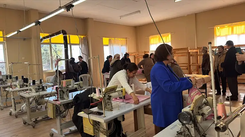 CERİTLER'DE EĞİTİM PROGRAMI TAMAMLANDI, SERTİFİKALAR VERİLDİ