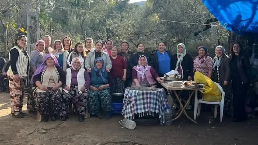 CHP Tire Teşkilatı Işıklı Köyü Hayır Yemeğinde Vatandaşlarla Buluştu