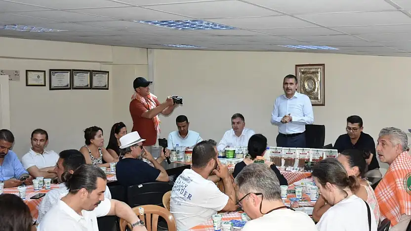 Gastronomi Temsilcileri Tire Süt Kooperatifi'nde Buluştu: Üretimden Kalkınmaya İlham Veren Bir Ziyaret