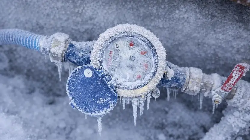 İZMİR'DE KARA KIŞ KAPIDA: İZSU'DAN DON UYARISI