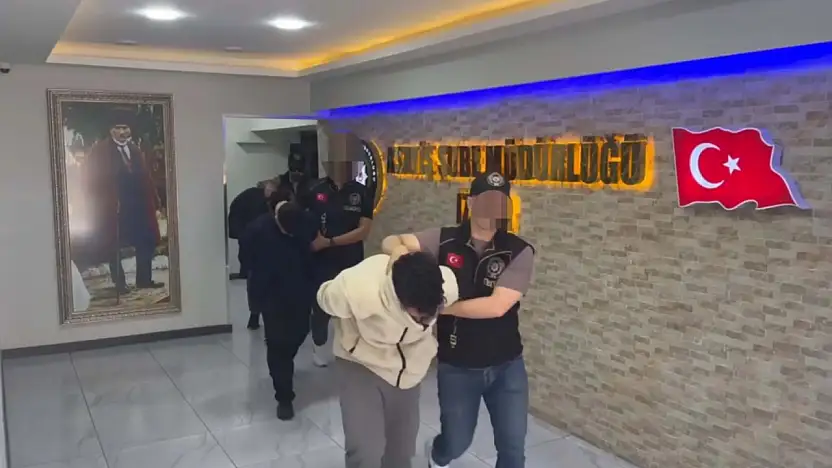İzmir Merkezli 'Devre Mülk' Vurgununda Yeni Dalga: 4 Tutuklama Daha