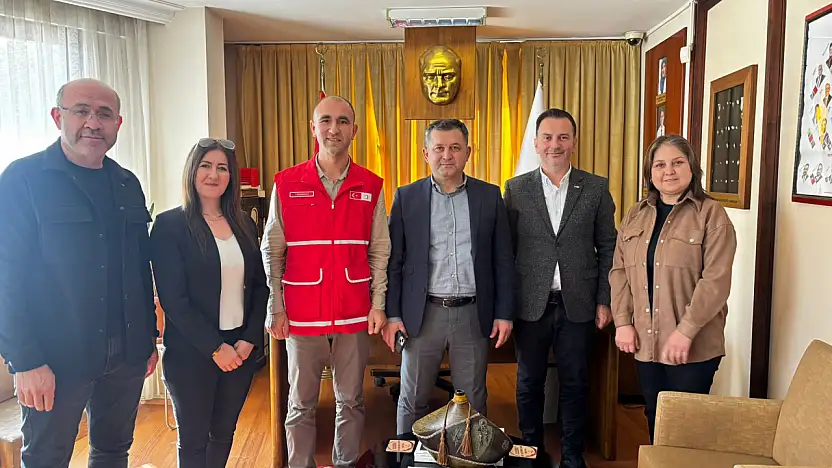 Kaymakam Erdoğan'dan Kızılay Ödemiş Şubesi'ne Teşekkür Ziyareti