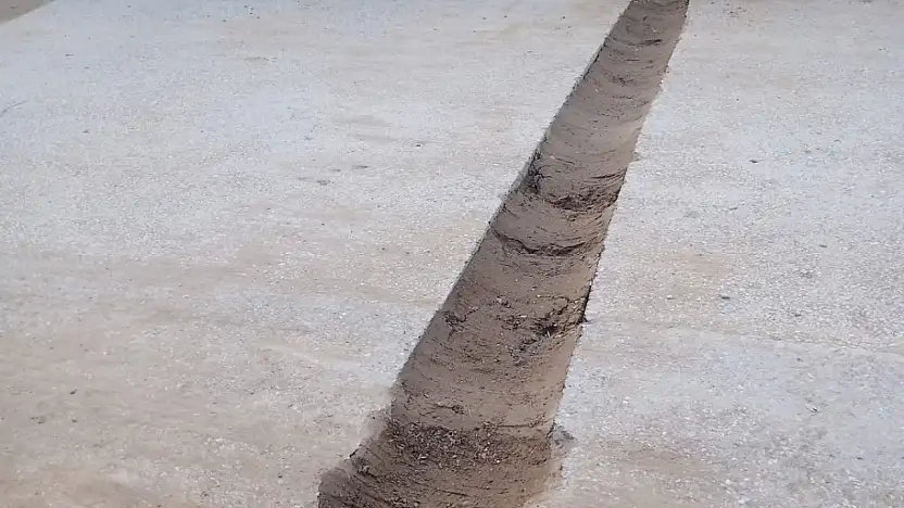 Kazı Çalışması Sonrası Bırakılan Çukur Tepki Çekti