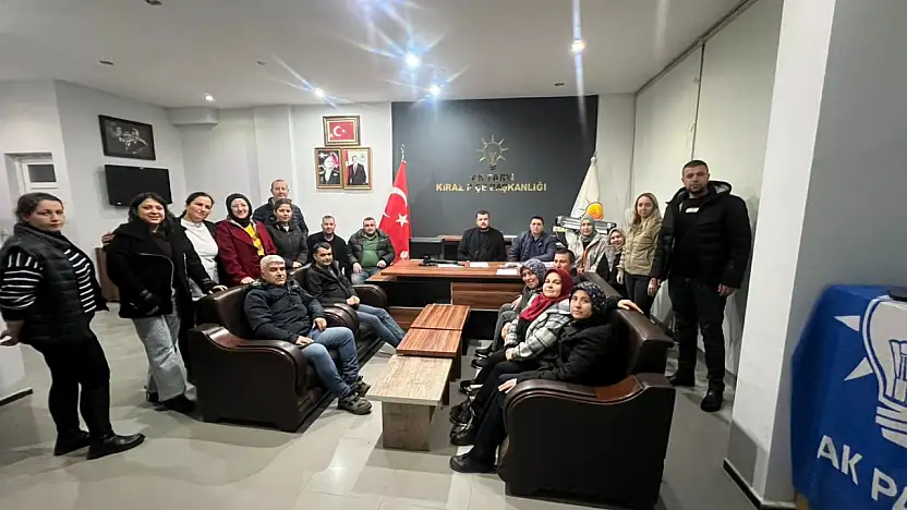 Kiraz AK Parti İlçe Yönetimi Toplantı Yaptı