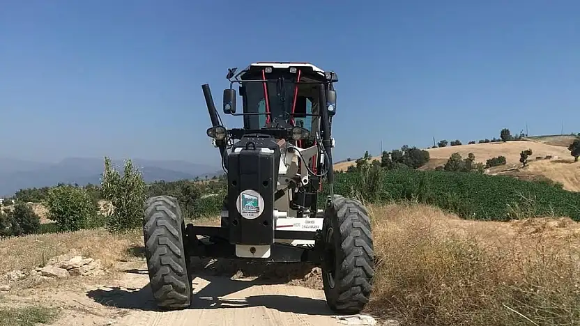 Kiraz Belediyesi'nden Taşlıyatak Mahallesi'nde Yol Çalışması
