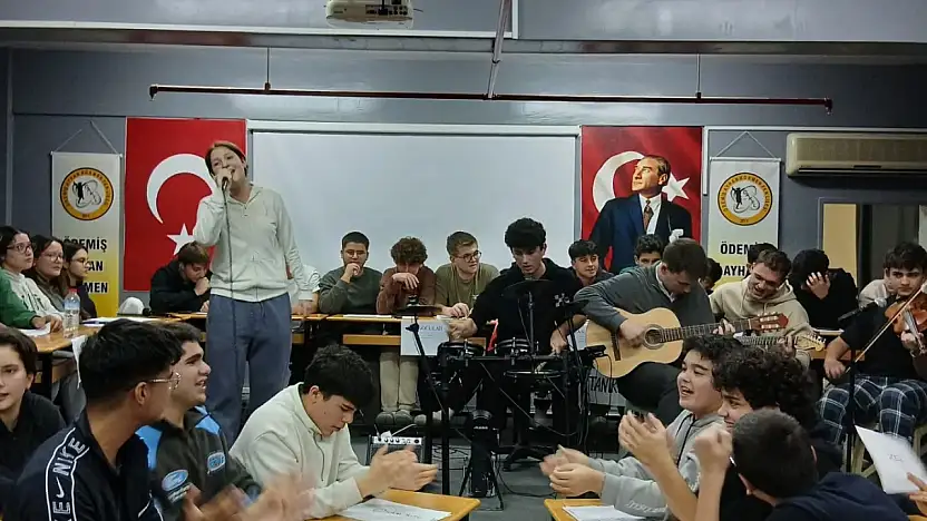 ÖDEMİŞ AYHAN KÖKMEN FEN LİSESİ'NDE PANSİYON BİLGİ YARIŞMASI HEYECANI