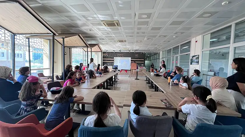 Ödemiş Gençlik Merkezi'nden Anlamlı Seminer: 'Kurtuluş Savaşı'nın Genç Kahramanları'