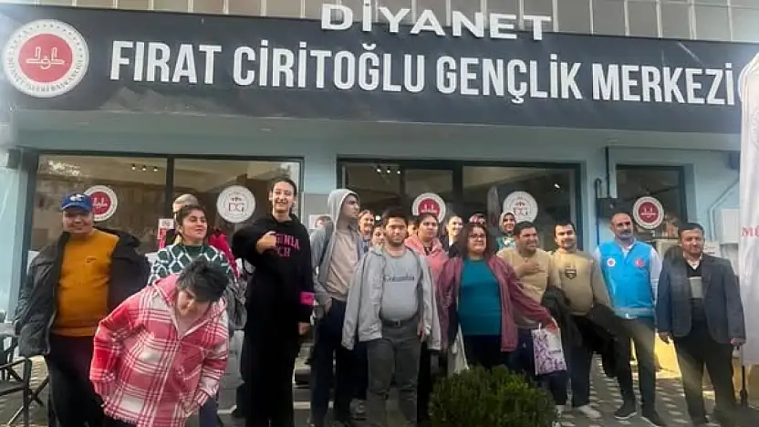 Ödemiş HEM Kursiyerleri Diyanet Gençlik Merkezi'nde Kahvaltıda Buluştu
