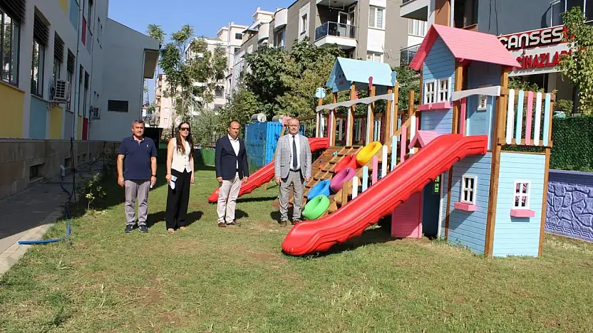 Ödemiş İlçe Millî Eğitim Müdürü 100. Yıl İlkokulunu Ziyaret Etti