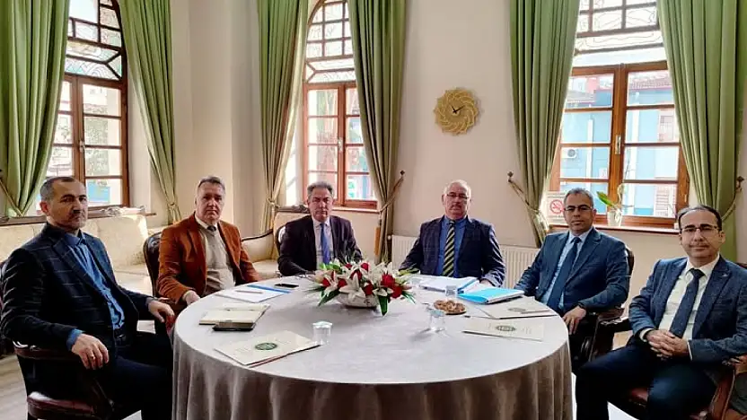 ÖDEMİŞ'TE EĞİTİM YILI HAZIRLIKLARI MASAYA YATIRILDI