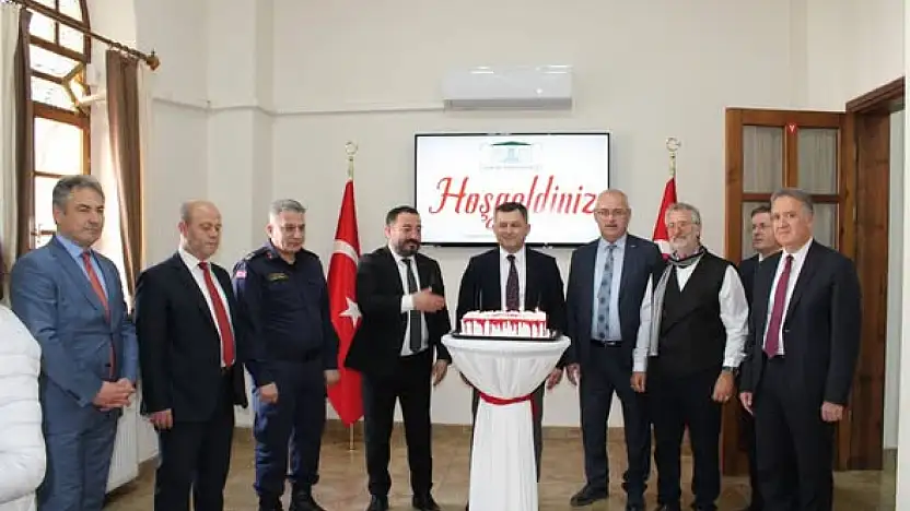 Ödemiş'te Öğretmenler Günü Anısına Resim Sergisi ve Hayır Lokması