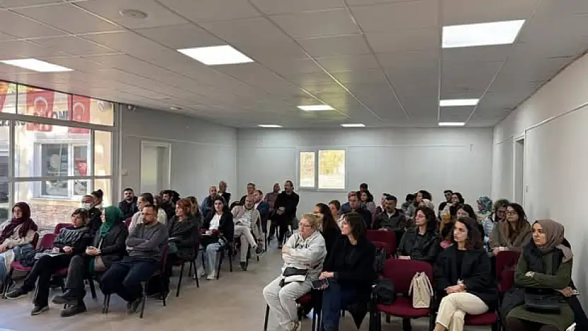 Ödemiş'te TÜBİTAK 2204 Projeleri Eğitimi Düzenlendi