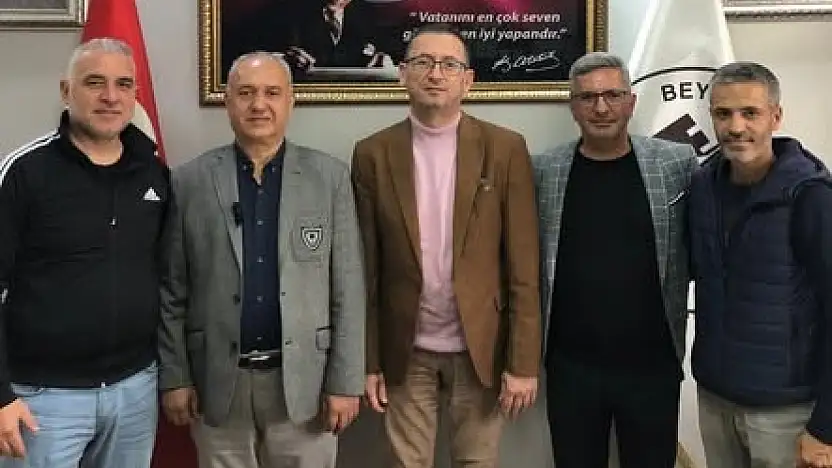 Ödemiş Terziler Odası Başkanı Hüseyin Döner'den Şakir Başaran'a Nezaket Ziyareti