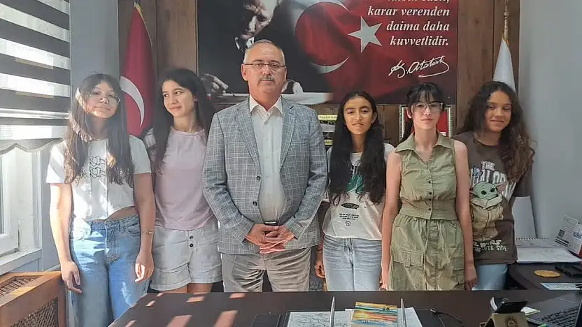 Ödemişli Öğrenciler TÜBİTAK'tan Ödülle Döndü