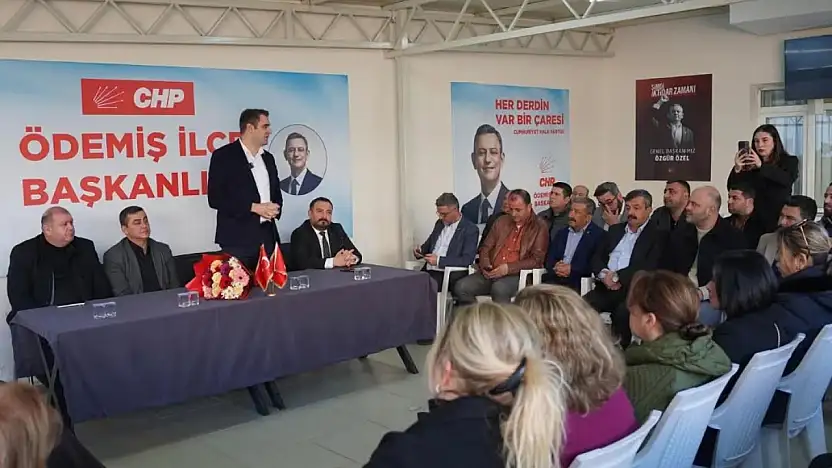 Oya Korkmaz CHP'ye katıldı