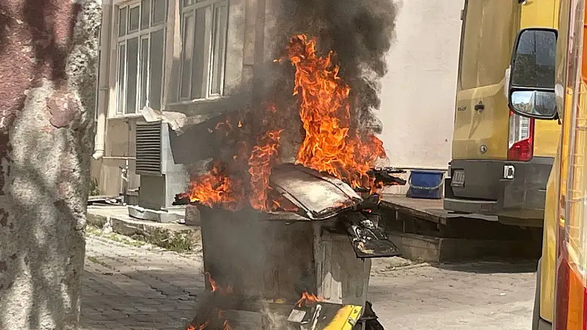 Postane Bahçesindeki Yangın Tepki Çekti