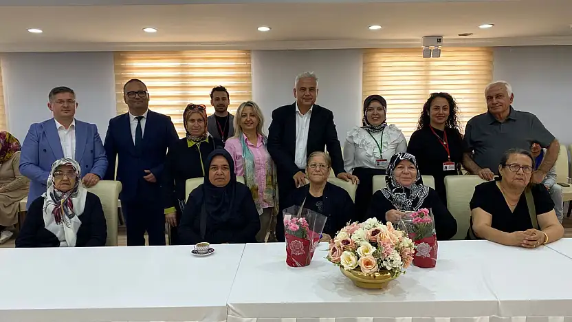 Şehit Annelerine Anlamlı Anneler Günü Kahvaltısı