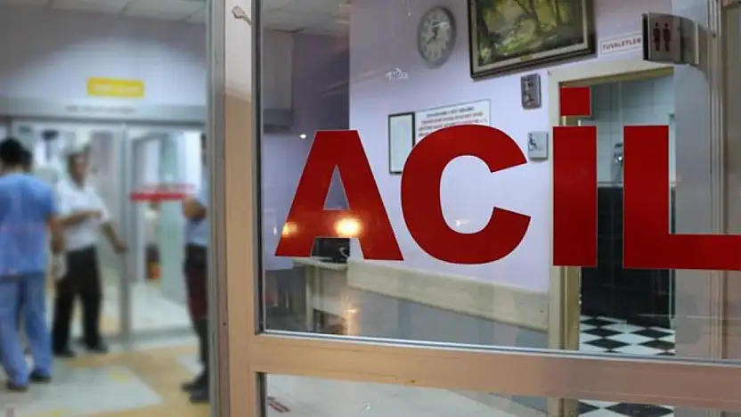 Tire'de 4 Öğrenci Aynı Yemekten Sonra Hastaneye Kaldırıldı