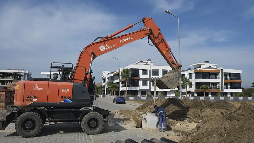 Tire'de Altyapı ve Kaldırım Çalışmaları Sürüyor