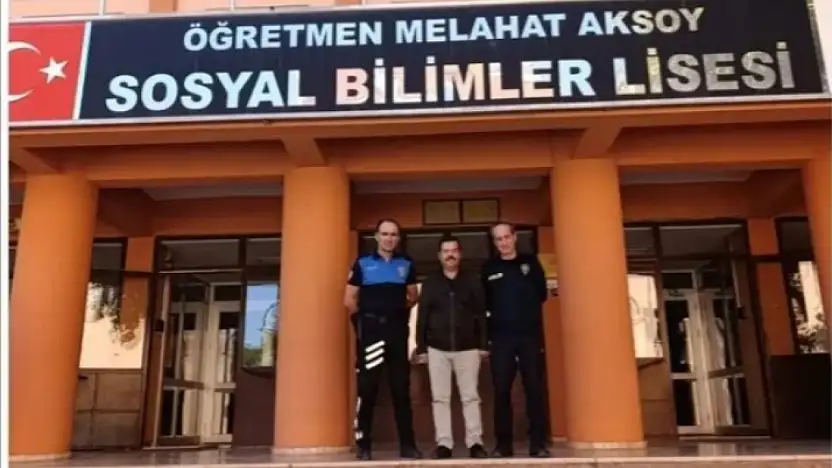 Tire'de Okullarda Güvenlik ve Eğitim İçin Polis Ziyareti