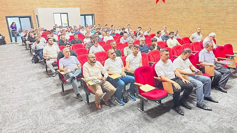 Tire İlçe Müftülüğünde Yaz Kur'an Kursları Öncesi Eğitim Semineri Düzenlendi