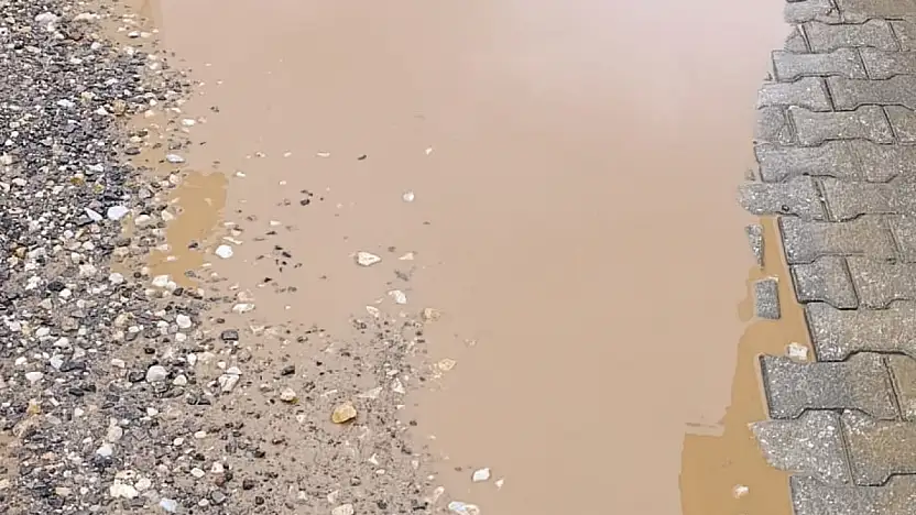 Umurbey Mahallesi Sular Altında: 'İşyerimize Sal İle Giriyoruz!'