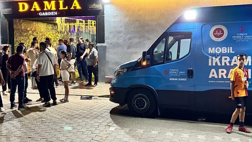 Yangından etkilenen vatandaşlarımıza 7/24 çay çorba su ayran