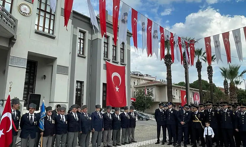 29 Ekim Cumhuriyet Bayramı Ödemiş'te Törenle Kutlandı