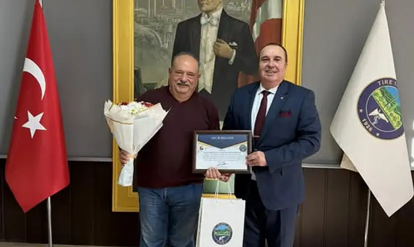 45 YILLIK TAHTAKALE ESNAFINA ONUR PLAKETİ