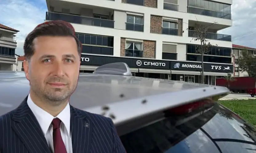 AK Parti Tire İlçe Başkanı Kadir Uğurlu'dan 'Sinek İstilası' Tepkisi