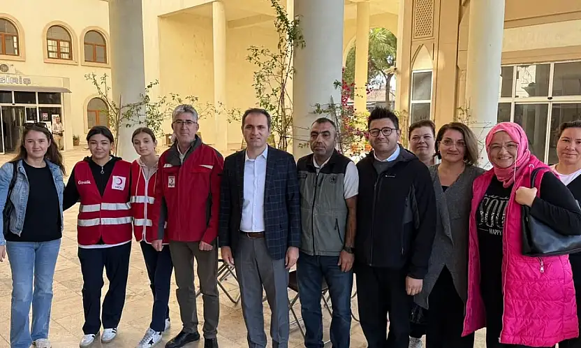 Bayındır'da Kızılay Haftası'nda Kan Bağışı Kampanyası Düzenlendi